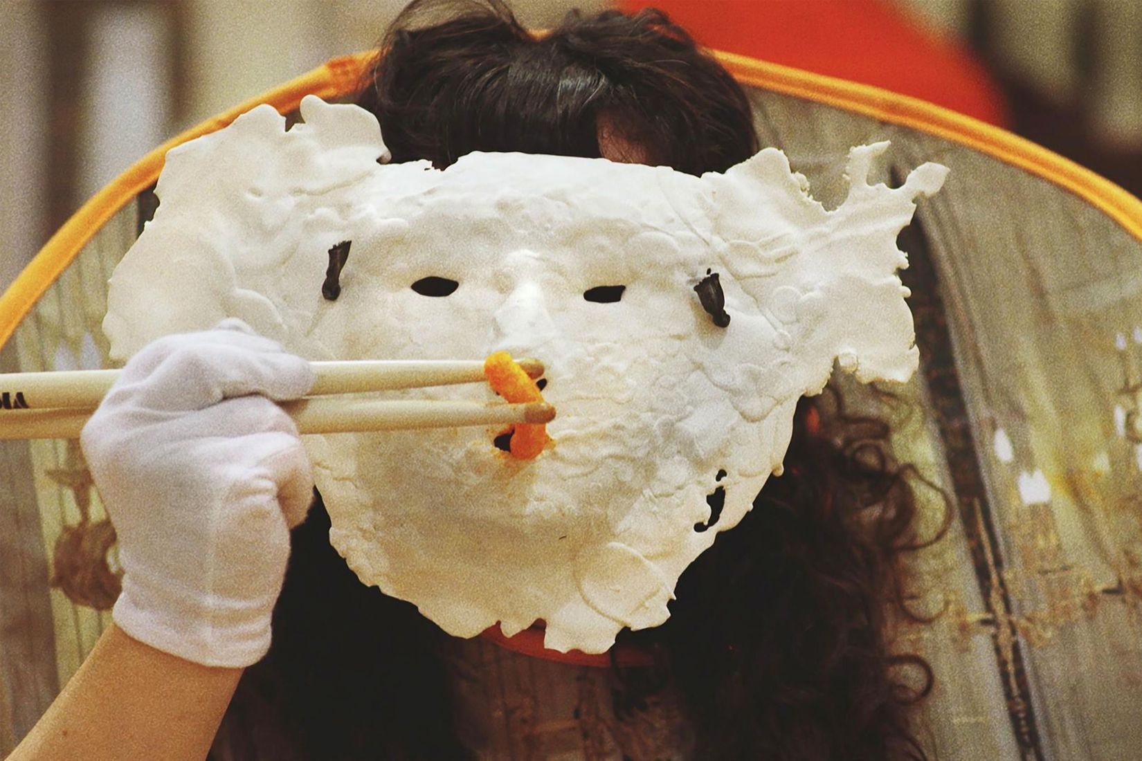 © Geneviève Matthieu, <i>L’opéra d’or</i>, arrêt sur image, 2020.