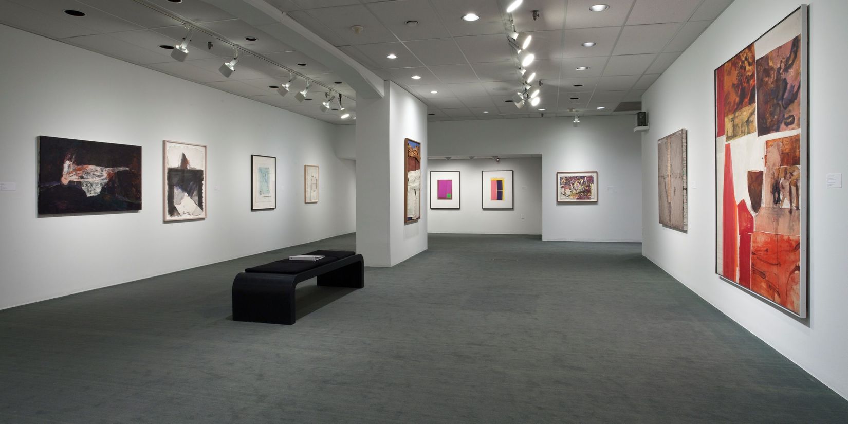 Vue de l'exposition <i>Collage</i>, Musée d'art de Joliette, 2012.