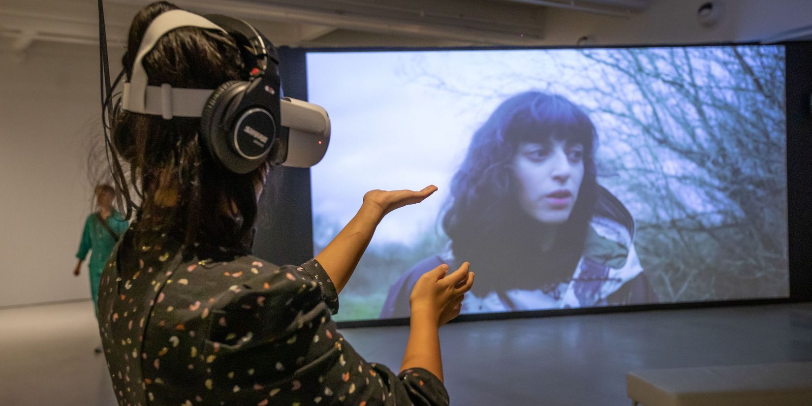 Julie Favreau, <i>Sensing Shifts</i>, 2023, et <i>Quickening</i>, 2022. Photo : Ysabelle Latendresse