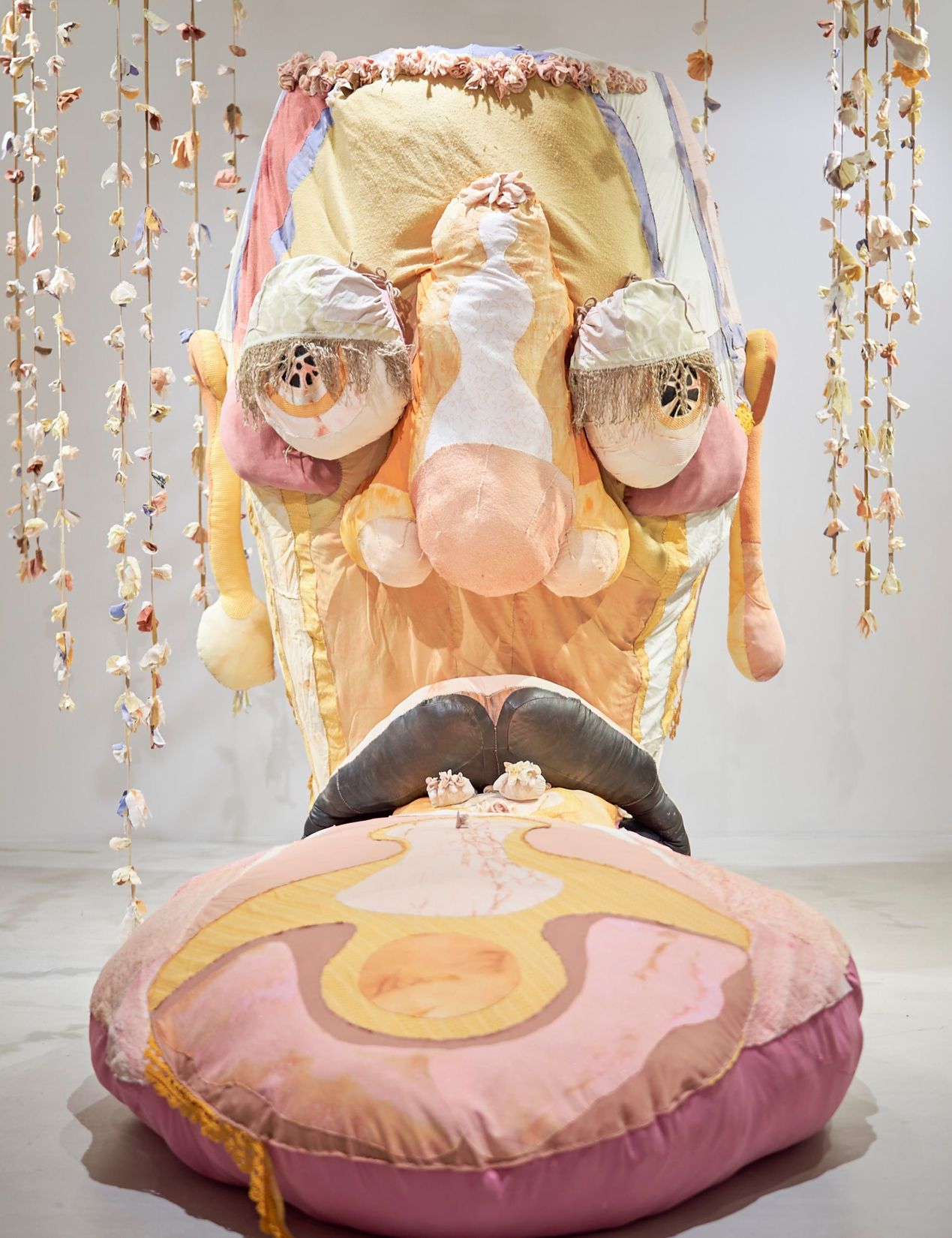 Tau Lewis, <i>Opus (The Ovule)</i>, 2020. Photo : Romain Guilbault